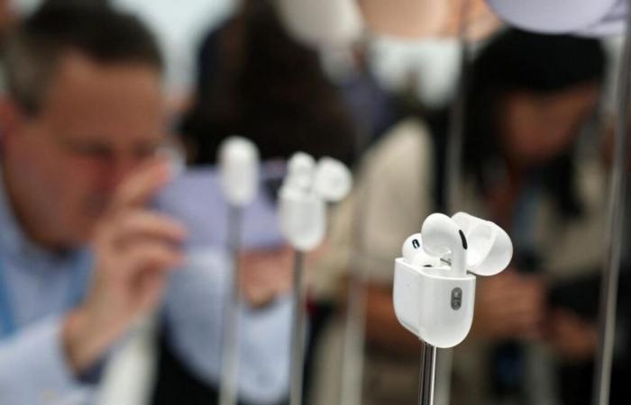 Apple
      podrá
      convertir
      los
      AirPods
      Pro
      2
      en
      audífonos
      sin
      prescripción
      médica
      –
      Mi
      Blog