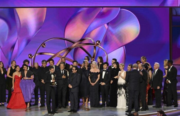 Premios
      Emmy
      2024:
      Ganadores,
      momentos
      clave
      y
      análisis