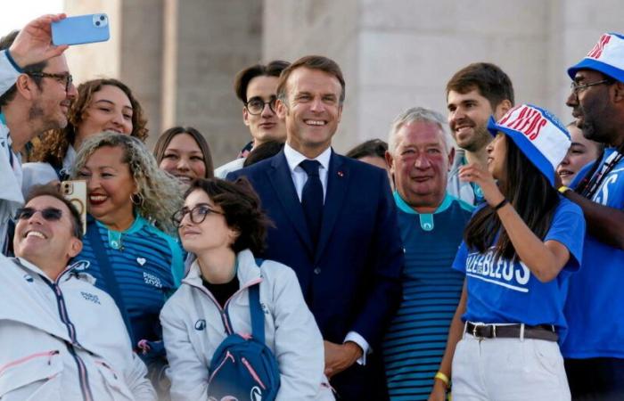 Tras
      el
      encantador
      interludio
      de
      los
      Juegos
      Olímpicos,
      ¿podrá
      Emmanuel
      Macron
      volver
      a
      ser
      popular?
      –
      .