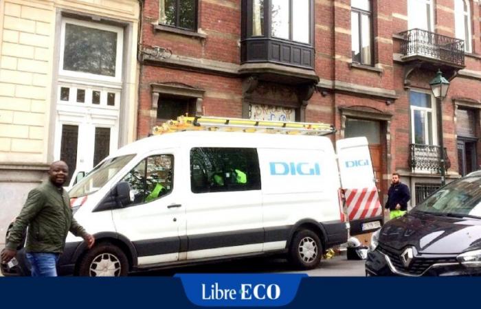 Pero
      ¿dónde
      está
      DIGI,
      el
      nuevo
      operador
      que
      se
      supone
      que
      revolucionará
      las
      telecomunicaciones
      en
      Bélgica?
      “Todavía
      no
      hay
      rastro
      de
      las
      tarifas
      que
      se
      aplicarán”