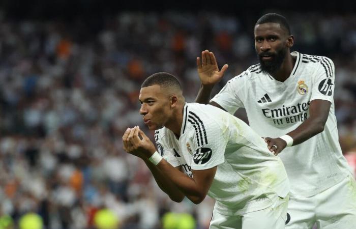 El Real Madrid vence al Stuttgart y Mbappé marca por primera vez