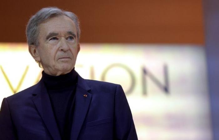 Bernard Arnault impone su “lista negra” de medios a los directivos de LVMH