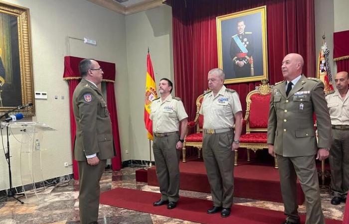 FOTOGALERÍA- La toma de posesión del nuevo director del Centro de Historia Militar, en images