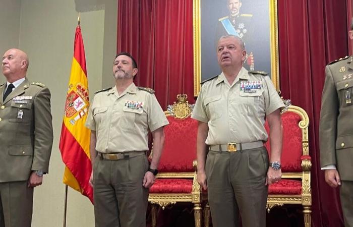 FOTOGALERÍA- La toma de posesión del nuevo director del Centro de Historia Militar, en images