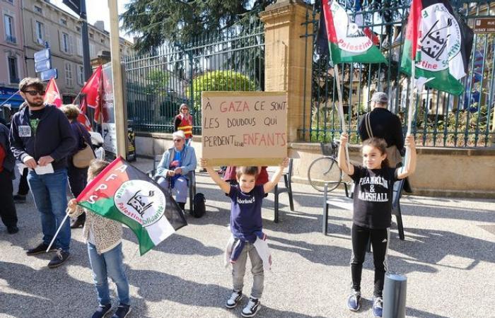 Un poco más de cincuenta personas para el Día Internacional de la Paz