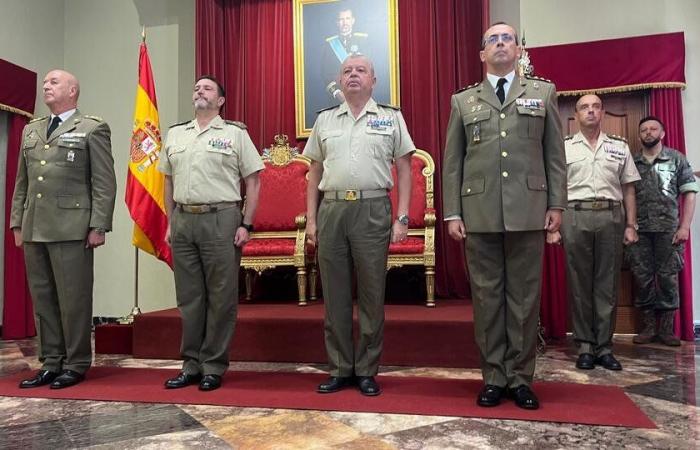 FOTOGALERÍA- La toma de posesión del nuevo director del Centro de Historia Militar, en images