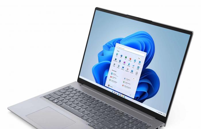 Promoción 879€ Lenovo ThinkBook 16 G6 IRL (21KH001XFR), Ultrabook Profesional Aluminio Plata 16″ fino y ligero bajo Intel Core i5 con 2 biométricos y TB4