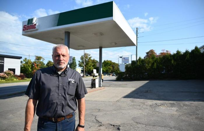 Solo queda una gasolinera en Fraser Street en Rivière-du-Loup