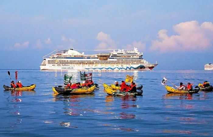 En Marsella, un bloqueo marítimo contra la contaminación de los cruceros