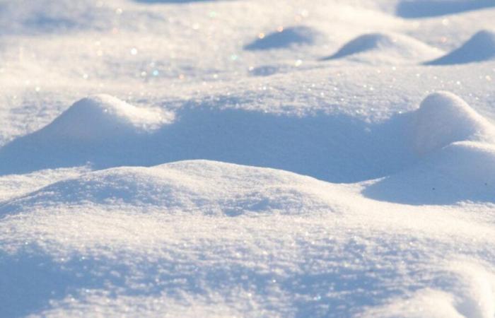 carreteras bloqueadas por tormenta de nieve