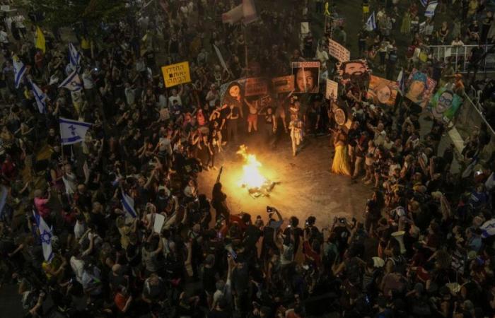 Miles de personas marchan en Tel Aviv para exigir un acuerdo sobre la toma de rehenes