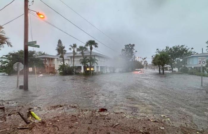 El huracán Helene toca tierra en Florida como devastadora tormenta de categoría 4