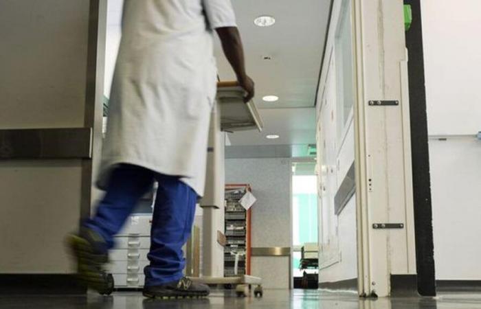 Un error informático reduce los salarios de los trabajadores del hospital.