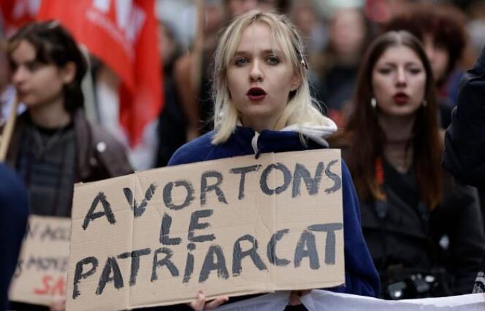 Manifestaciones en Francia para defender el derecho al aborto