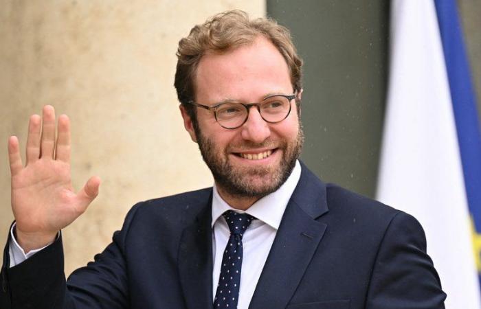 ¿Quién es Antoine Armand, nuevo ministro de Economía con una trayectoria muy similar a la de Emmanuel Macron?