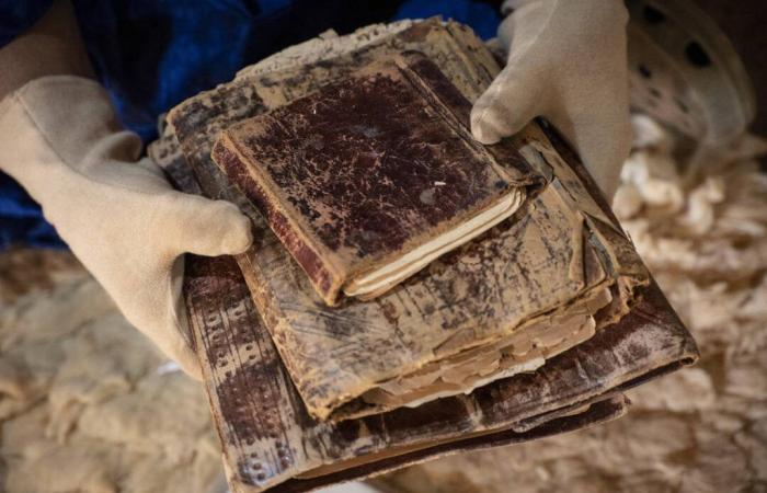 En Mauritania, la sequía y la arena amenazan manuscritos raros