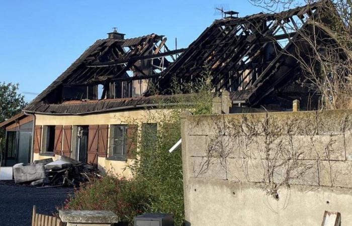 Un incendio nocturno devasta una casa en Sablé-sur-Sarthe, los dos ocupantes resultan levemente heridos