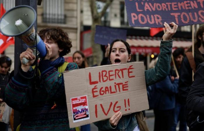 Manifestaciones proaborto en toda Francia para exigir “garantías” al gobierno