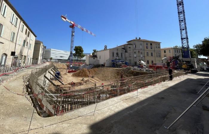 NÎMES ¿La Puerta de Francia peatonal sin pisoteo?