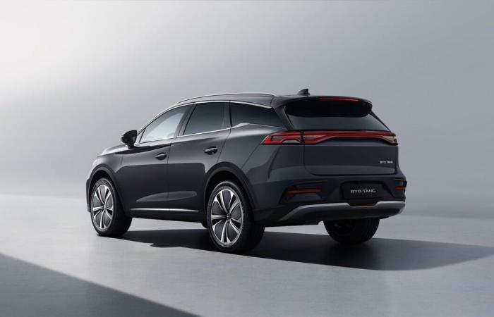 BYD desvela el precio de su nuevo SUV eléctrico en Francia con el Modelo Tesla