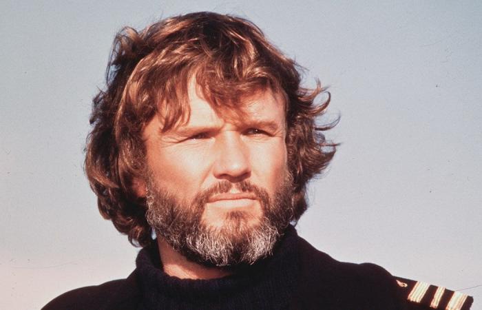 Kris Kristofferson, leyenda de la música country, muere a los 88 años