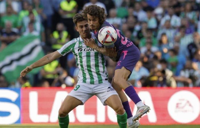 BETIS ESPAÑOL | Abde falla desde los once metros y adelanta al Betis (0-0)