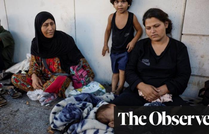 ‘Mundo de los horrores’: las familias se apiñan en las calles de Beirut en medio de las bombas