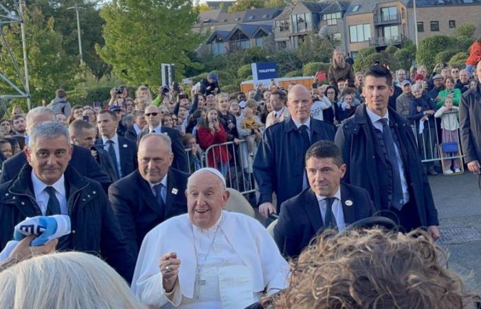 El Papa se encuentra con una universidad atípica