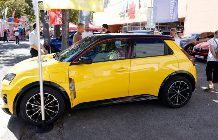 Antes de su llegada a los concesionarios, el Renault 5 eléctrico se expone en la Feria de Marsella