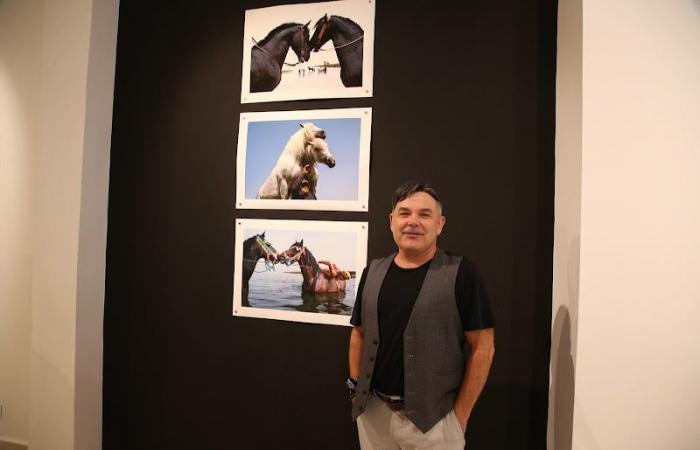 Casablanca acoge la exposición del fotógrafo Ricky Lavern Martin “El juego de la pólvora”