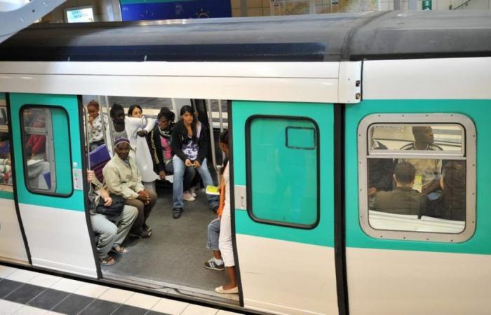 Tráfico normal en el metro de París, ligeras perturbaciones en el Transilien y el RER