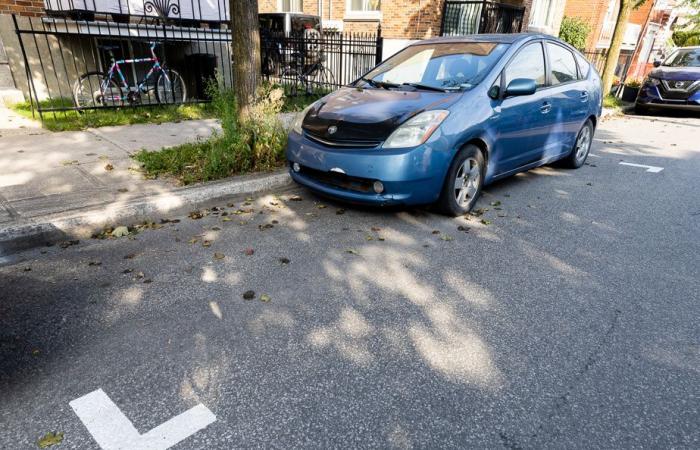 Proyecto piloto en Villeray | Los ciudadanos denuncian la pérdida de plazas de aparcamiento en la vía