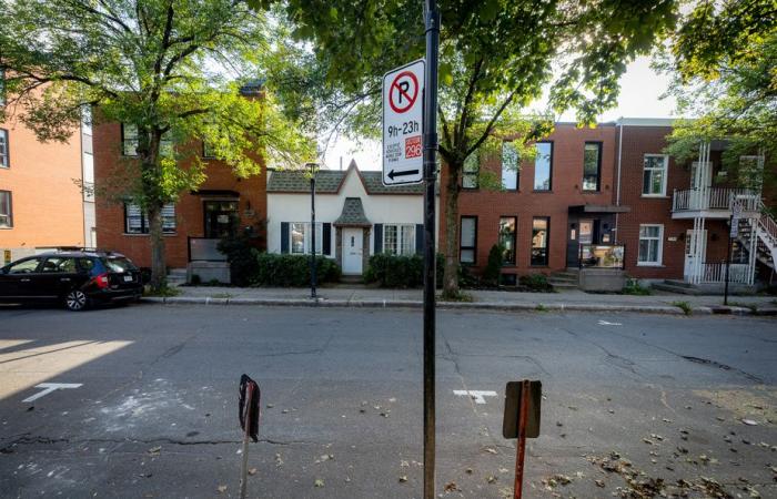 Proyecto piloto en Villeray | Los ciudadanos denuncian la pérdida de plazas de aparcamiento en la vía