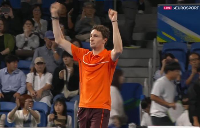 Ugo Humbert continúa el desastre francés en Tokio