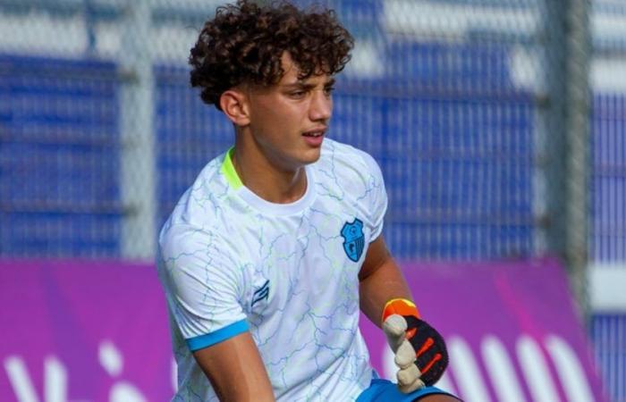 A sus 17 años, Rayan Azouagh se convierte en el portero más joven de la historia de Botola