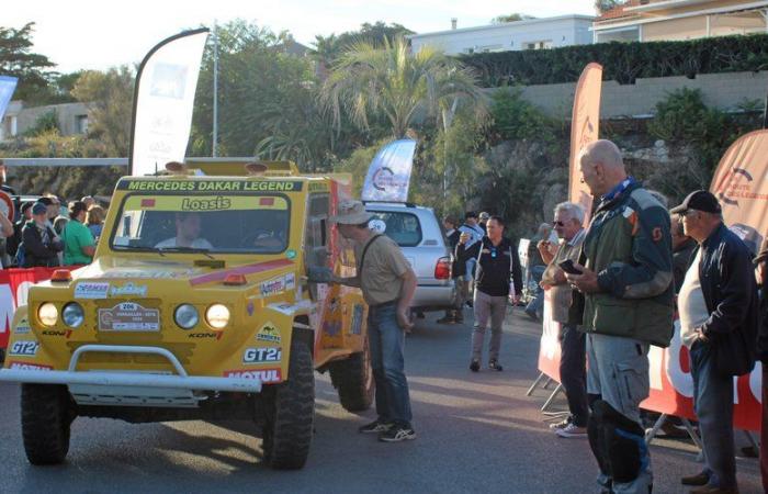 coches y motos legendarios revivieron el mítico rally en Sète