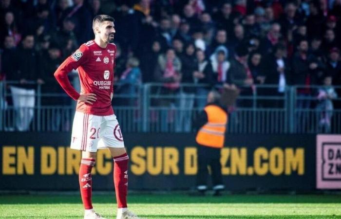 Estadio de Brest. Pierre Lees-Melou no viajará a Salzburgo. Deporte