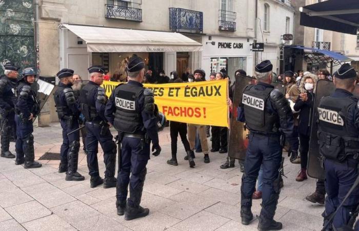 Dos manifestaciones reúnen a más de 200 personas en Angers