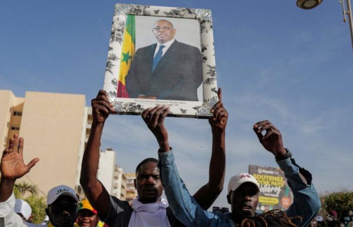 El expresidente Macky Sall, nombrado jefe de lista en las elecciones legislativas de Senegal