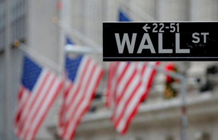 Wall Street abre ligeramente a la baja, la atención se centra en el mercado laboral – 01/10/2024 a las 18:41