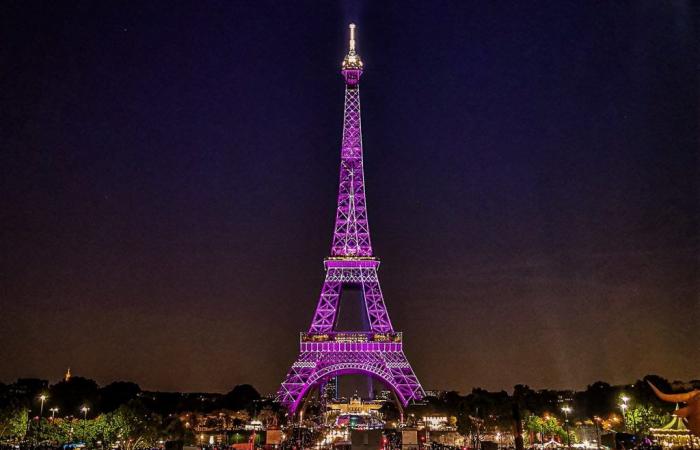 La Torre Eiffel y otros tres lugares de París se iluminaron de rosa, las imágenes