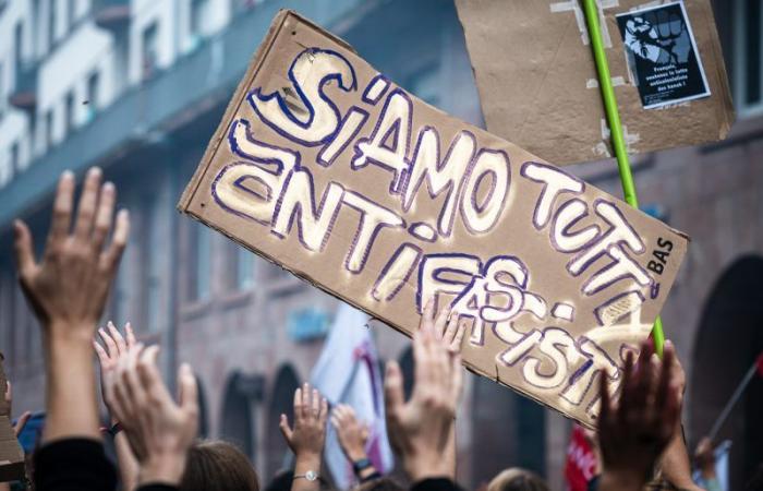 2.000 personas se manifestaron en nombre de la “emergencia social”