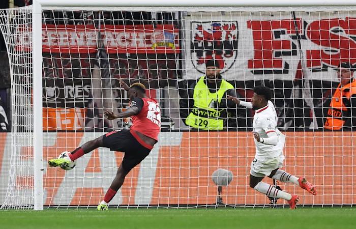 Liga de Campeones: Leverkusen vence al Milán, Boniface frustra a Ibrahimovic