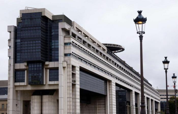 Michel Barnier defiende un tercer aumento de impuestos y dos tercios de reducción del gasto para frenar el deslizamiento presupuestario