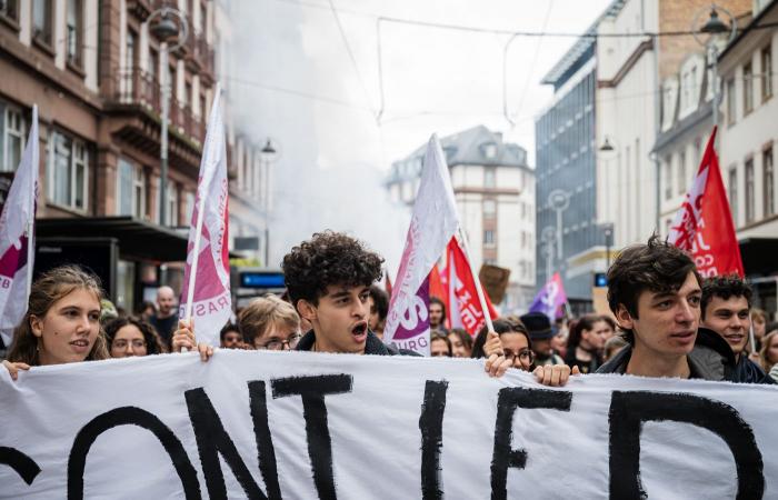 2.000 personas se manifestaron en nombre de la “emergencia social”