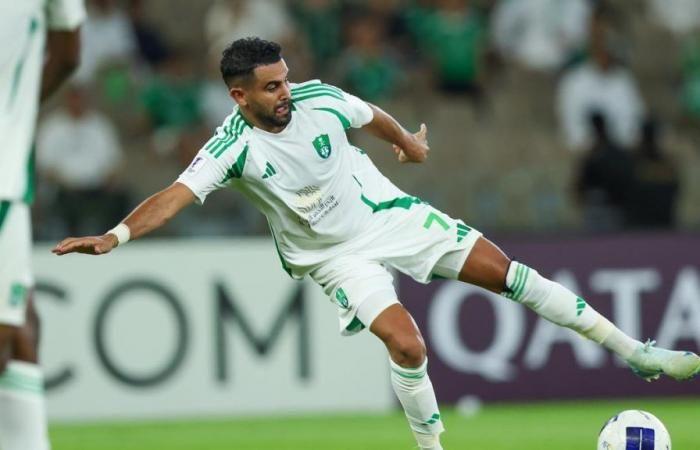 Mahrez ataca y el Al Ahli vence al Al Wasl y mantiene un comienzo perfecto