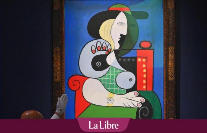 Se dice que el cuadro que ha estado colgado durante décadas en el salón familiar es una obra de Picasso.