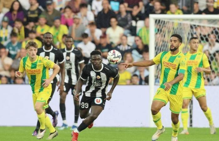 Angers Sco. Bamba Dieng regresa a los entrenamientos colectivos