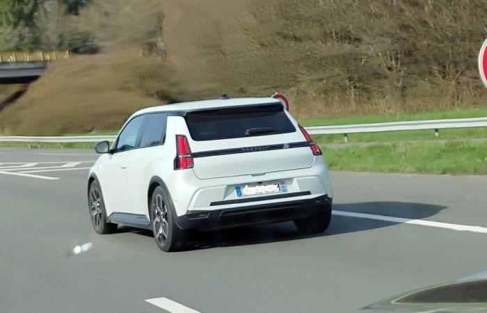 Los coches eléctricos asequibles de Renault y Citroën llegan por fin a Francia