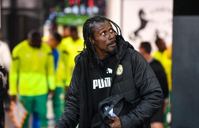 ¡Aplauso final inmediato para Aliou Cissé!